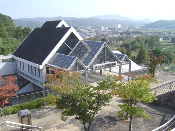 周辺環境(神鉄道場駅 2220m)