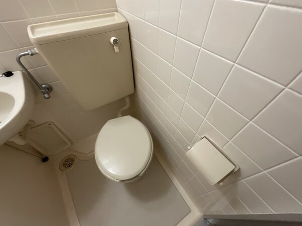 トイレ(3点ユニットのお手洗いです)