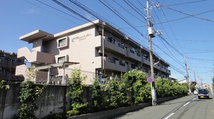 シャンドフルール外観写真
