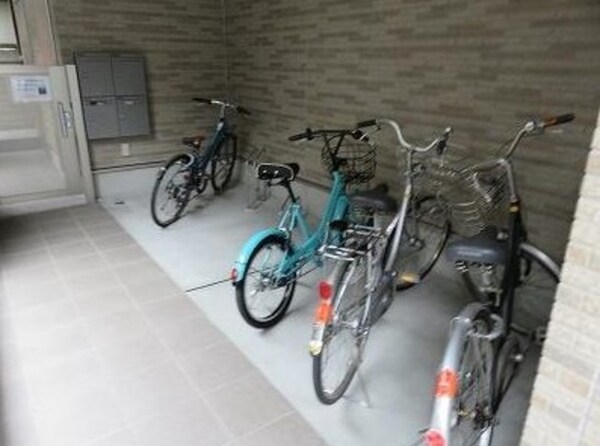 敷地内/建物