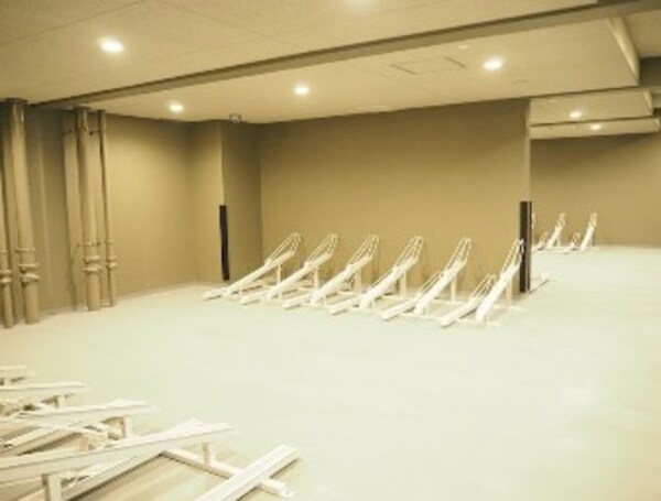 敷地内/建物