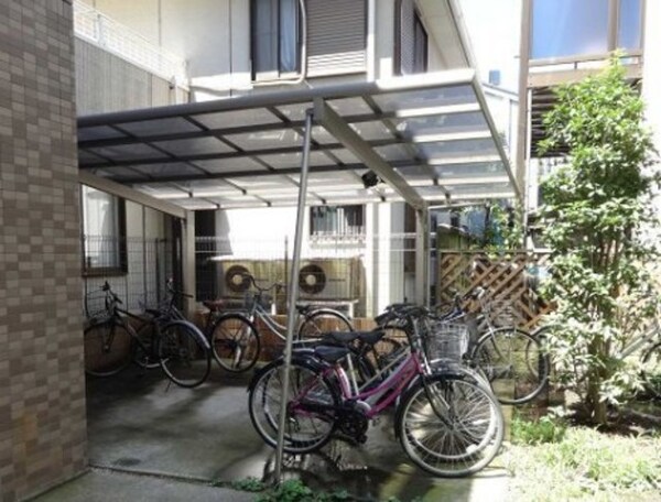 敷地内/建物