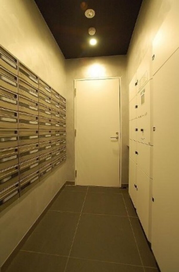 敷地内/建物