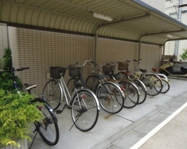 敷地内/建物