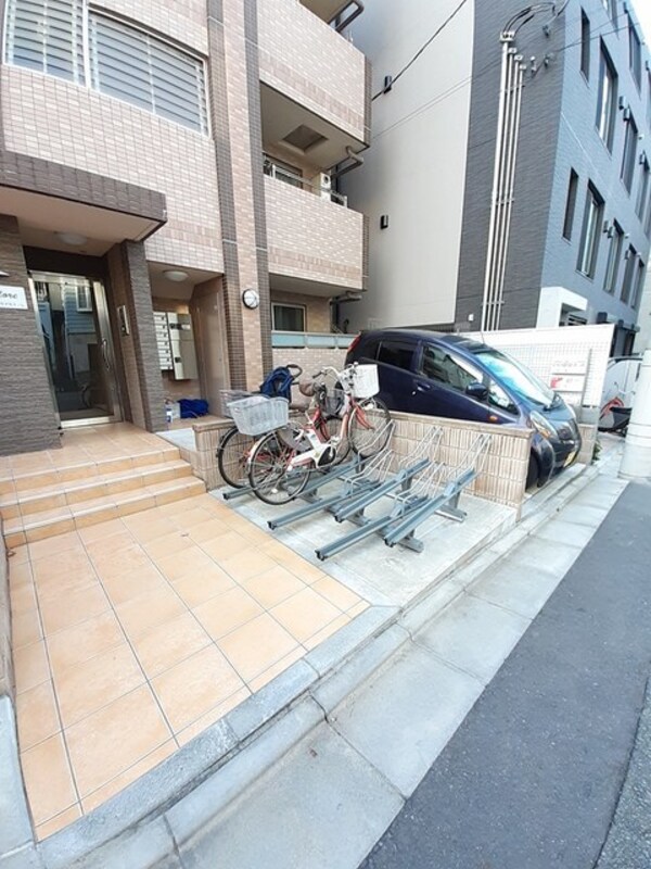 敷地内/建物
