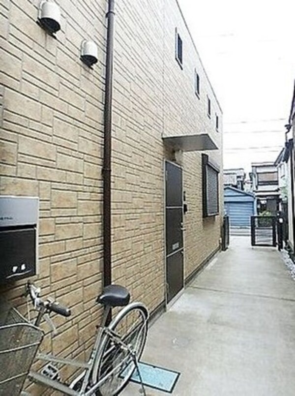 敷地内/建物
