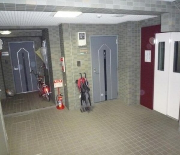 敷地内/建物