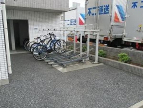 敷地内/建物