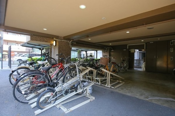 敷地内/建物
