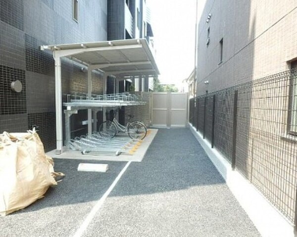 敷地内/建物