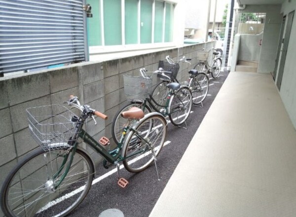 敷地内/建物