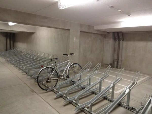 敷地内/建物