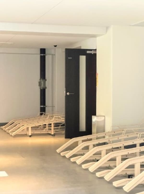 敷地内/建物