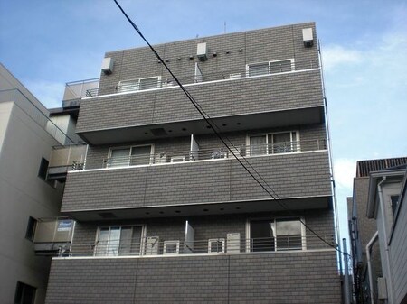 FIRST STAGE外観写真