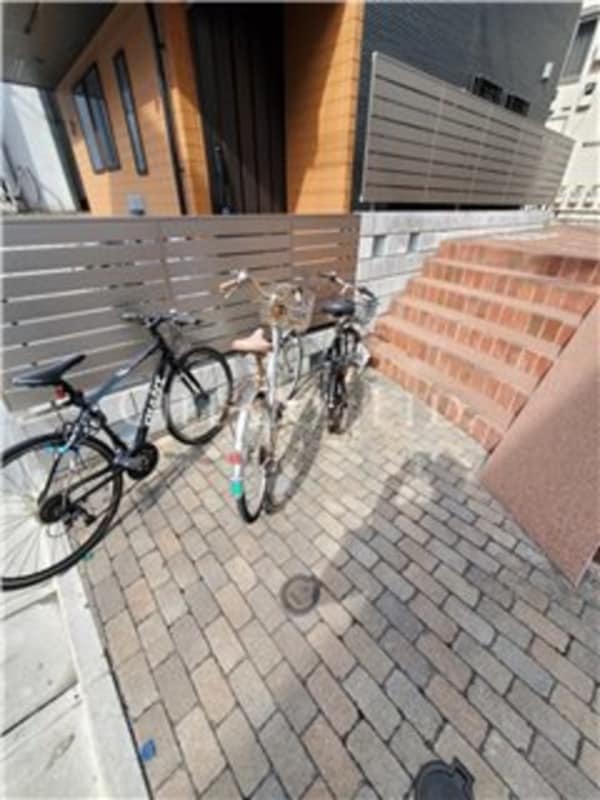 敷地内/建物