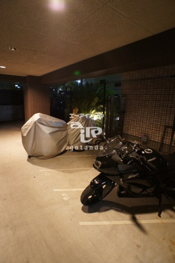 敷地内/建物