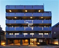 京急本線・久里浜線 京急蒲田駅 6階建 築8年の外観写真