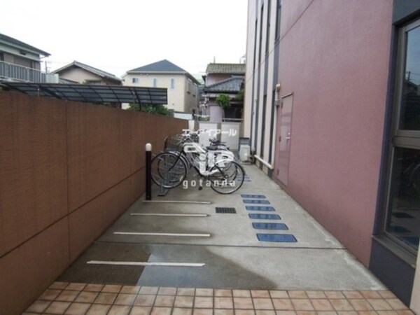 敷地内/建物