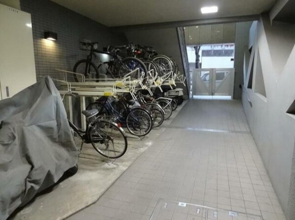 敷地内/建物