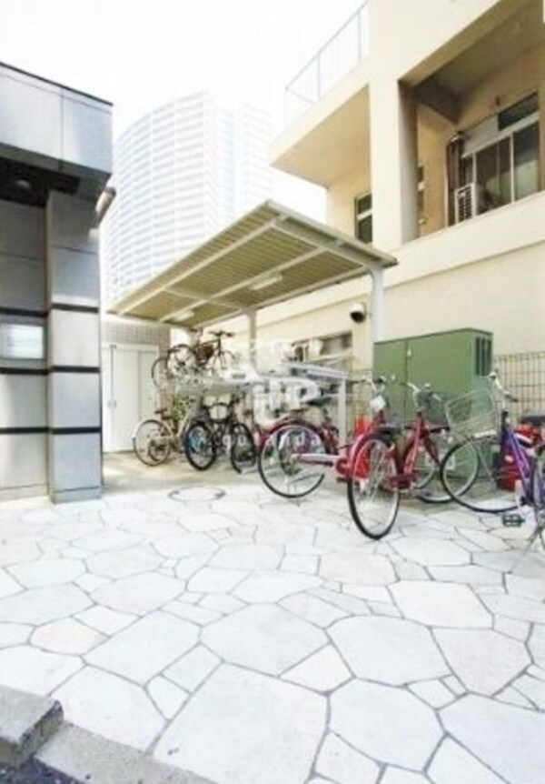 敷地内/建物