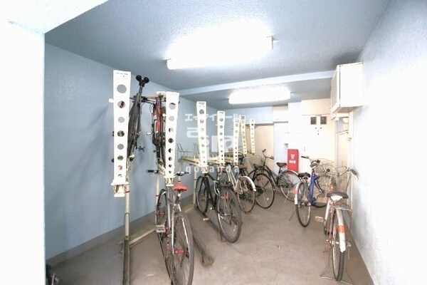 敷地内/建物