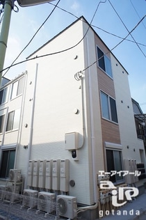 都営浅草線 戸越駅 3階建 築8年の外観写真