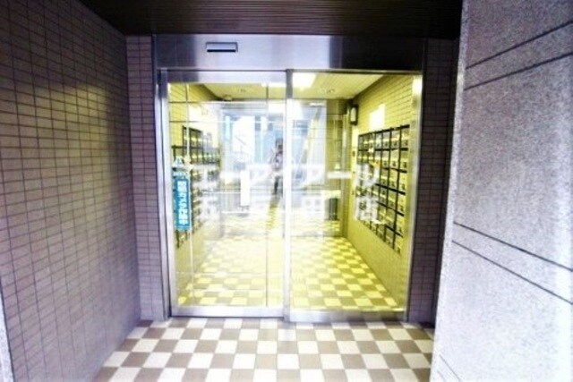 大森駅 徒歩10分 4階のエントランス