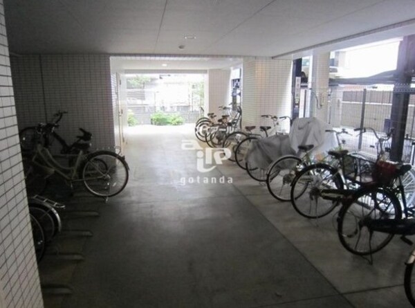 敷地内/建物