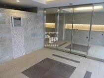 京急本線・久里浜線 六郷土手駅 7階建 築10年の外観写真