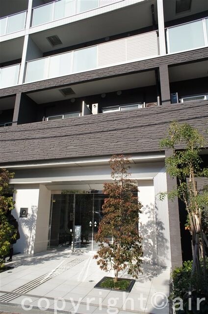 物件外観写真2　(エントランス)