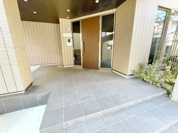 エントランス(　)