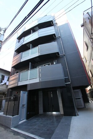 レアライズ代々木上原外観写真