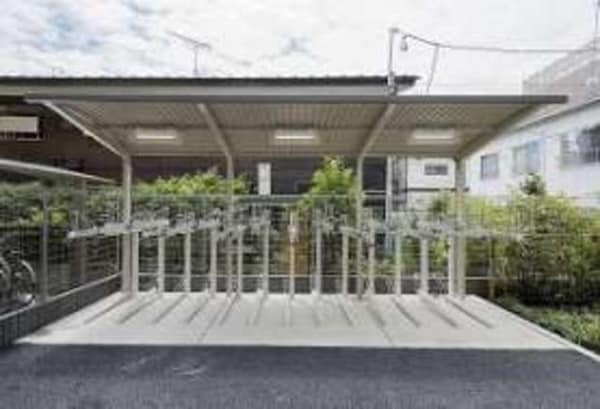敷地内/建物