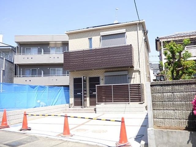 フロル高津の物件外観写真