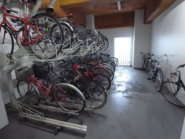 敷地内/建物