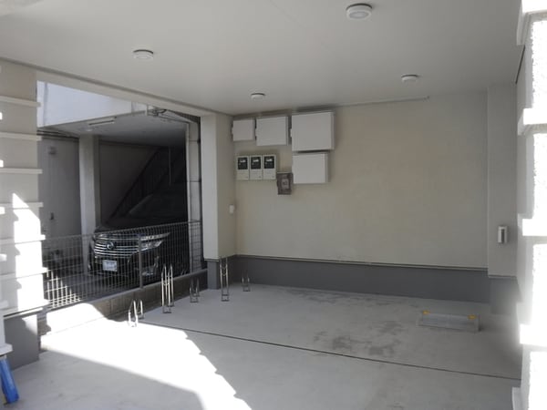 敷地内/建物