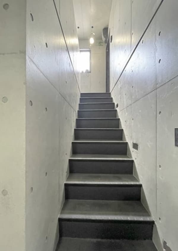 敷地内/建物