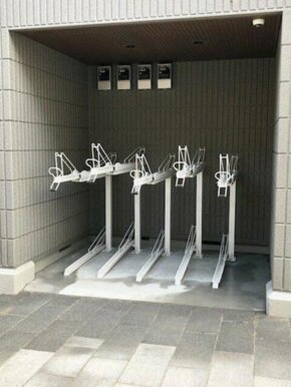 敷地内/建物