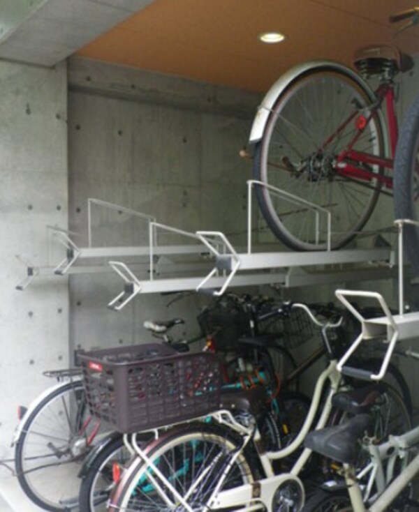敷地内/建物