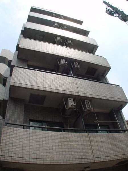 ガーラ駒沢大学外観写真