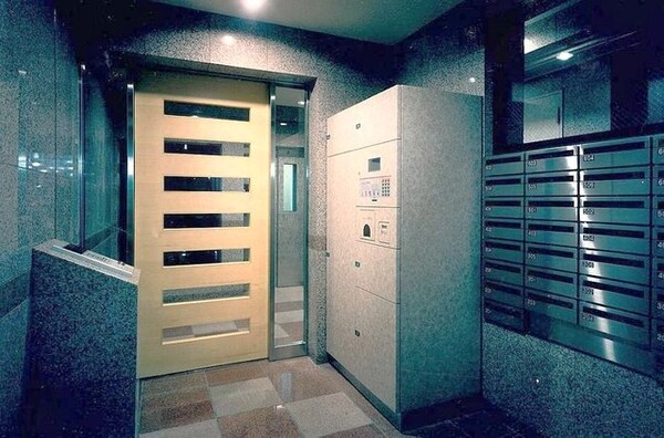 敷地内/建物