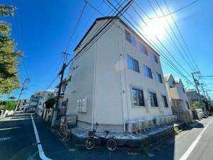 TEN NOM HOUSE DELUXE外観写真
