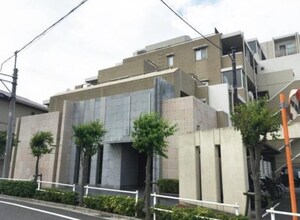 ゼファーヒルズ成増外観写真