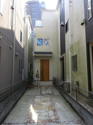 千駄ヶ谷５丁目戸建外観写真