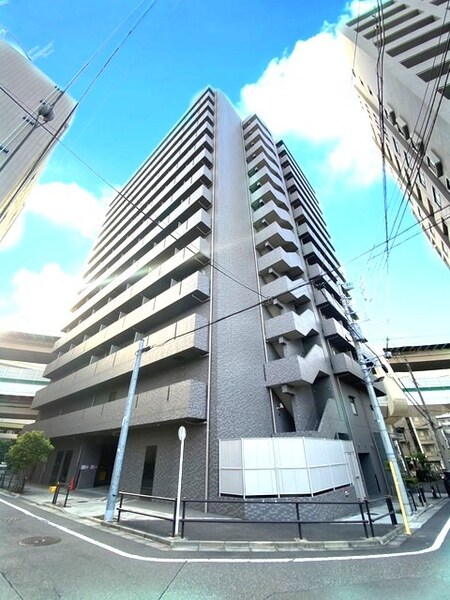 ルーブル板橋区役所前外観写真