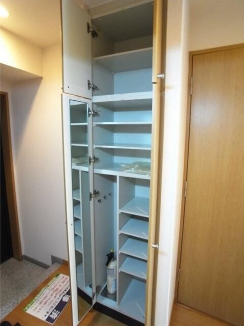 物件内観写真14　(シューズボックス)