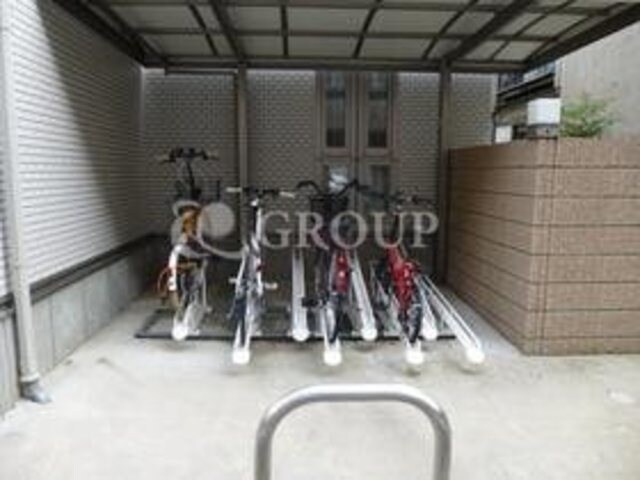 物件外観写真2　(駐輪場)
