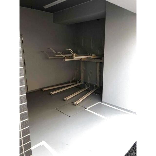 物件外観写真2　(共用部)