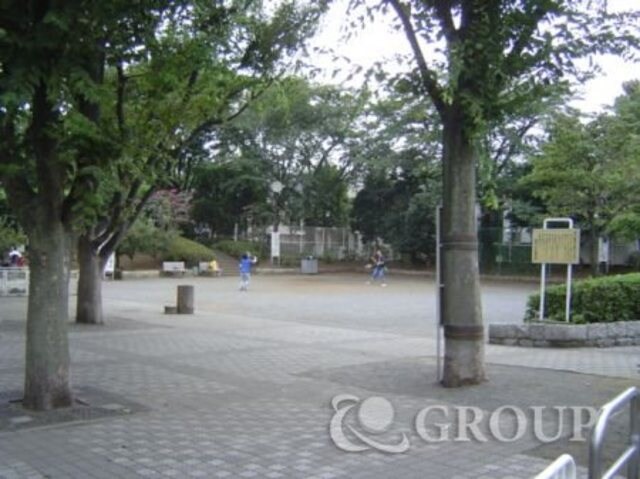 物件外観写真4　(駅周辺)