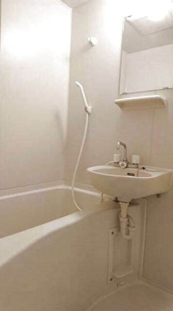 物件内観写真9　(バスルーム)